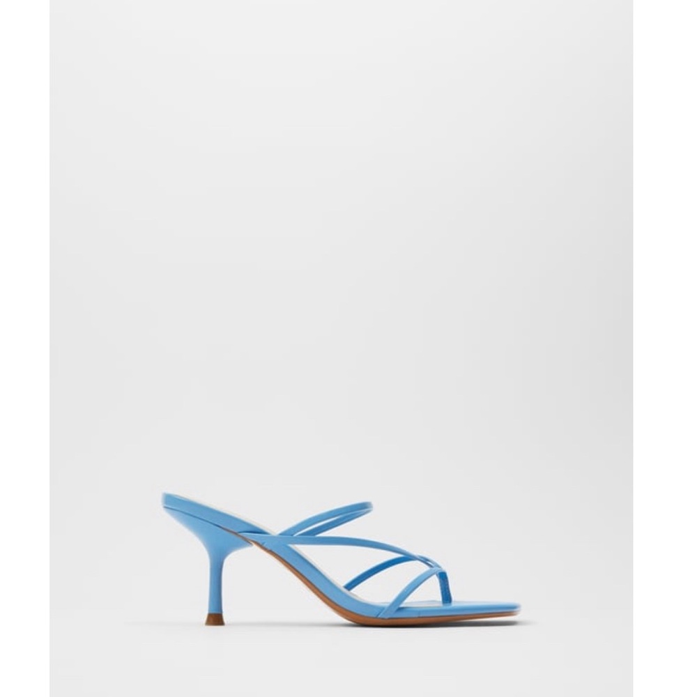 Zara • thin blue strapped sandal